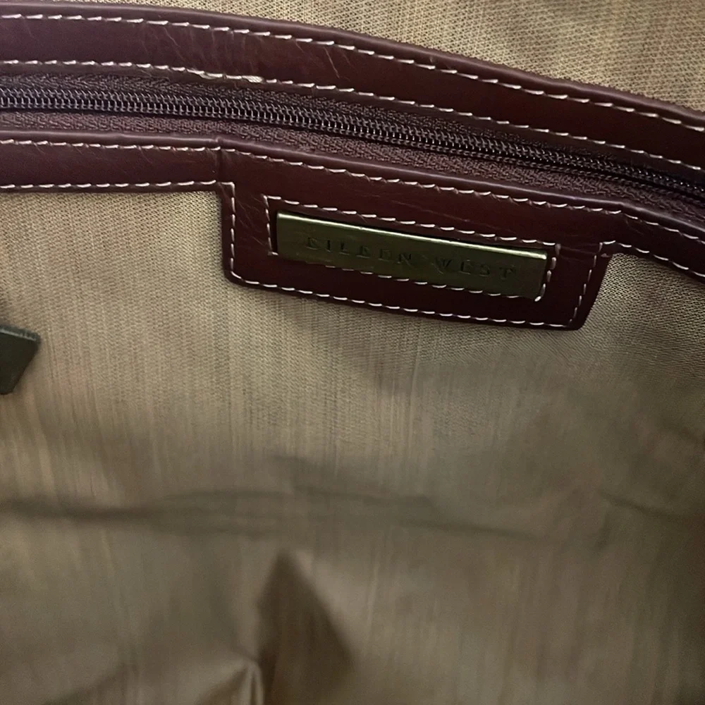 Messager Handbag. - Picture 4 of 6